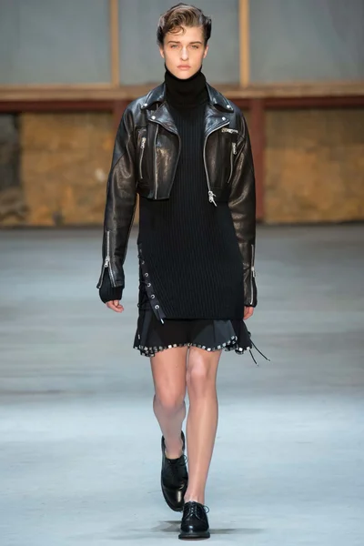 Look 2